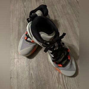 Jordan basketball mens 9.5